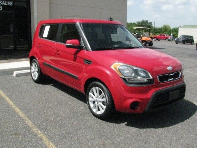 2012 Red Kia Soul + (KNDJT2A61C7) with an 2L I-4 DOHC engine, Automatic transmission, located at 2443 Albert Pike, Hot Springs, AR, 71913, (501) 623-6255, 34.492222, -93.109993- Photo#0