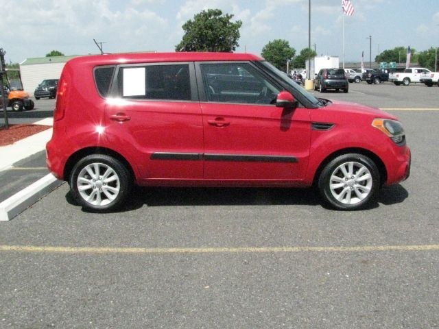 2012 Red Kia Soul + (KNDJT2A61C7) with an 2L I-4 DOHC engine, Automatic transmission, located at 2443 Albert Pike, Hot Springs, AR, 71913, (501) 623-6255, 34.492222, -93.109993- Photo#1