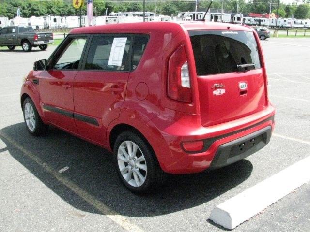 2012 Red Kia Soul + (KNDJT2A61C7) with an 2L I-4 DOHC engine, Automatic transmission, located at 2443 Albert Pike, Hot Springs, AR, 71913, (501) 623-6255, 34.492222, -93.109993- Photo#3