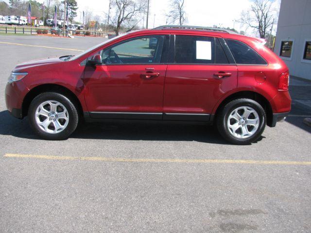 2013 maroon Ford Edge SEL FWD (2FMDK3JCXDB) with an 3.5L V6 DOHC 24V engine, 6-Speed Automatic transmission, located at 2443 Albert Pike, Hot Springs, AR, 71913, (501) 623-6255, 34.492222, -93.109993 - Photo#1