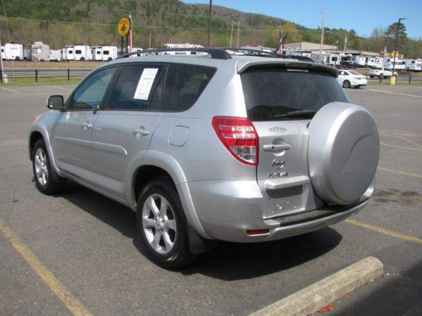 2012 Silver Toyota RAV4 Limited I4 2WD (2T3YF4DV4CW) with an 2.4L L4 DOHC 16V engine, 4-Speed Automatic transmission, located at 2443 Albert Pike, Hot Springs, AR, 71913, (501) 623-6255, 34.492222, -93.109993 - Photo#2