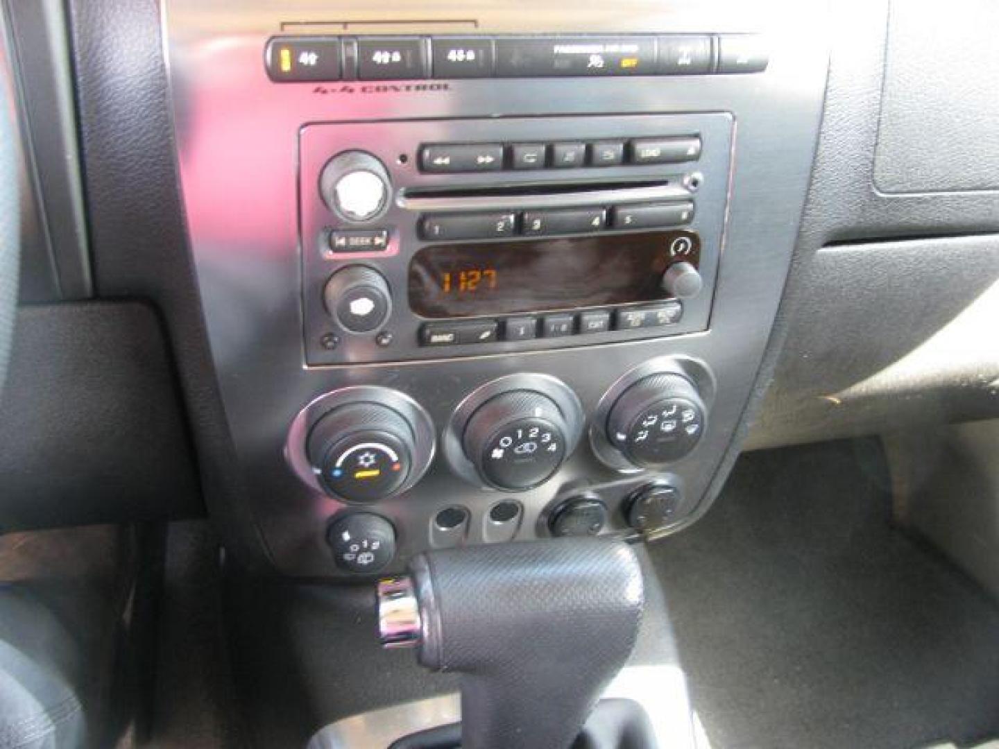 2006 Yellow Hummer H3 Sport Utility (5GTDN136868) with an 3.5L L5 DOHC 20V engine, located at 2443 Albert Pike, Hot Springs, AR, 71913, (501) 623-6255, 34.492222, -93.109993 - ALL LISTED FEATURES MAY NOT BE AVAILABLE!!! - Photo#9