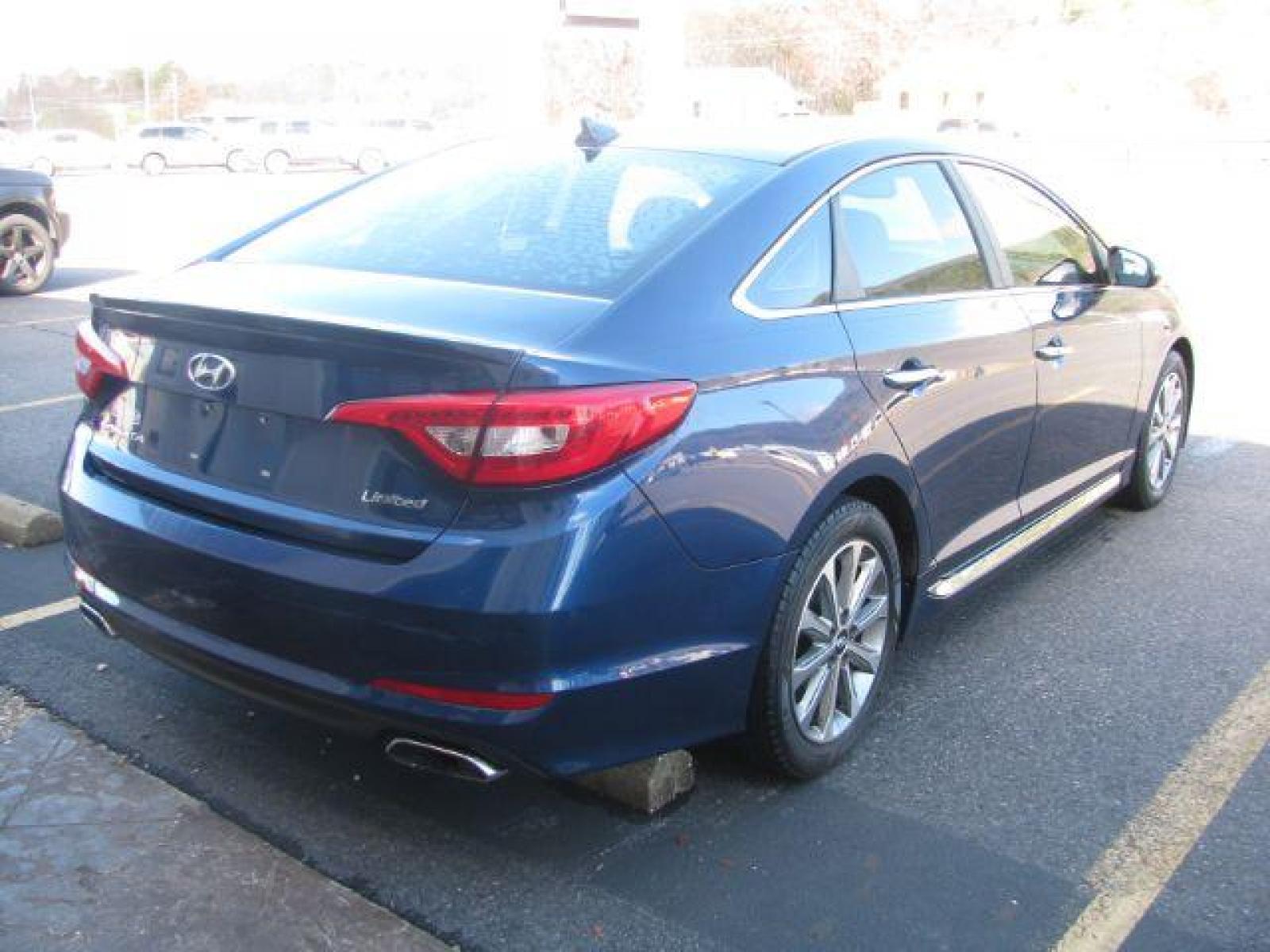 2016 Blue Hyundai Sonata Sport (5NPE34AF7GH) with an 2.4L L4 DOHC 16V engine, 6-Speed Automatic transmission, located at 2443 Albert Pike, Hot Springs, AR, 71913, (501) 623-6255, 34.492222, -93.109993 - Photo #2