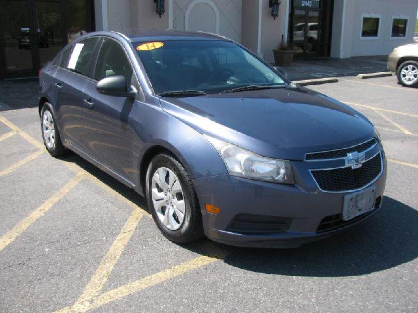 2014 Gray Chevrolet Cruze LS Auto (1G1PA5SH3E7) with an 1.8L L4 DOHC 16V FFV engine, 6-Speed Automatic transmission, located at 2443 Albert Pike, Hot Springs, AR, 71913, (501) 623-6255, 34.492222, -93.109993 - PRICE $10,995 DOWN $995 PAYMENTS $150 EVERY TWO WEEKS ($325 MONTHLY) INTEREST RATE 9.9% TERM 36 MONTHS W.A.C. - Photo#0