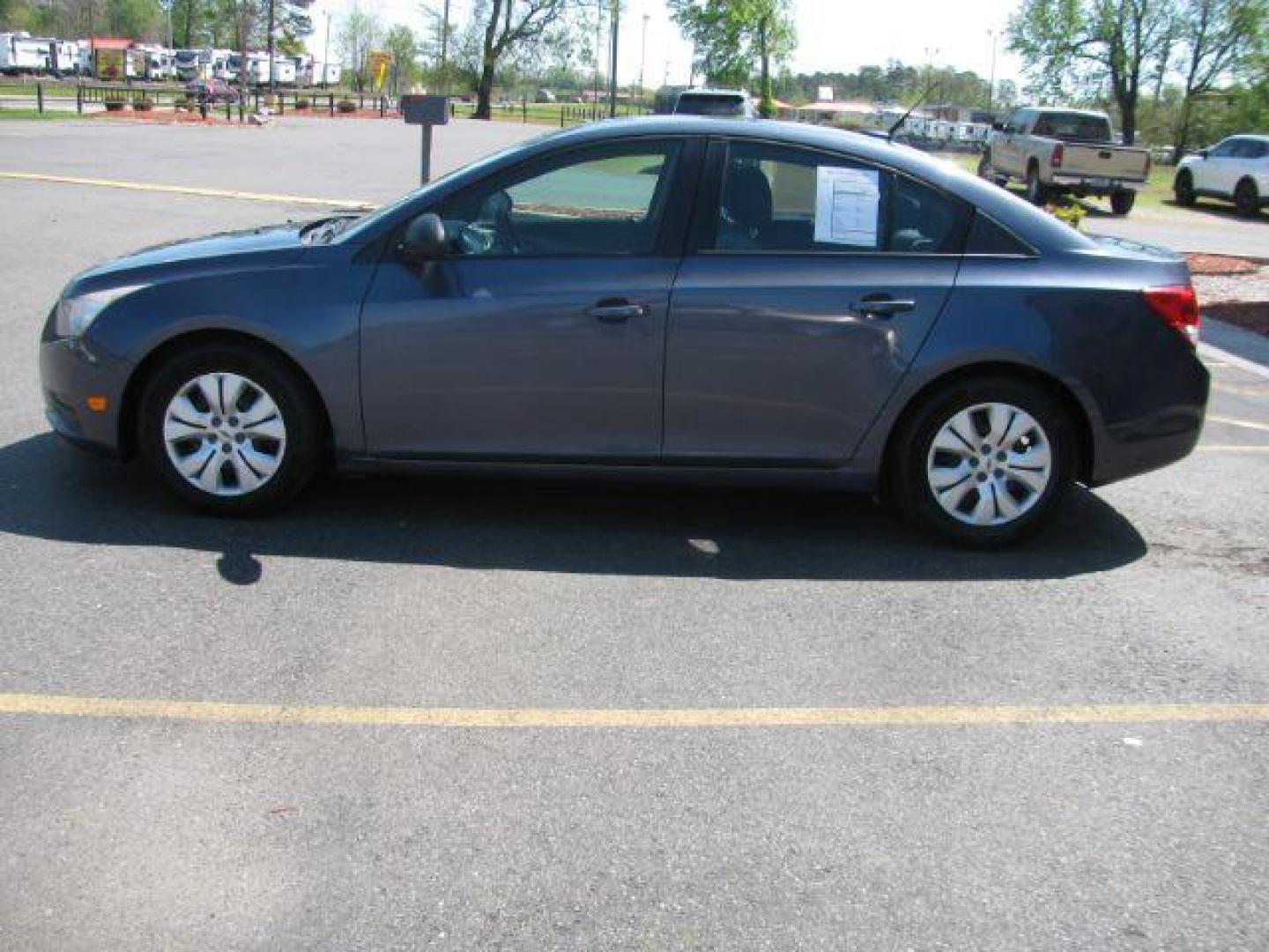 2014 Gray Chevrolet Cruze LS Auto (1G1PA5SH3E7) with an 1.8L L4 DOHC 16V FFV engine, 6-Speed Automatic transmission, located at 2443 Albert Pike, Hot Springs, AR, 71913, (501) 623-6255, 34.492222, -93.109993 - PRICE $10,995 DOWN $995 PAYMENTS $150 EVERY TWO WEEKS ($325 MONTHLY) INTEREST RATE 9.9% TERM 36 MONTHS W.A.C. - Photo#4