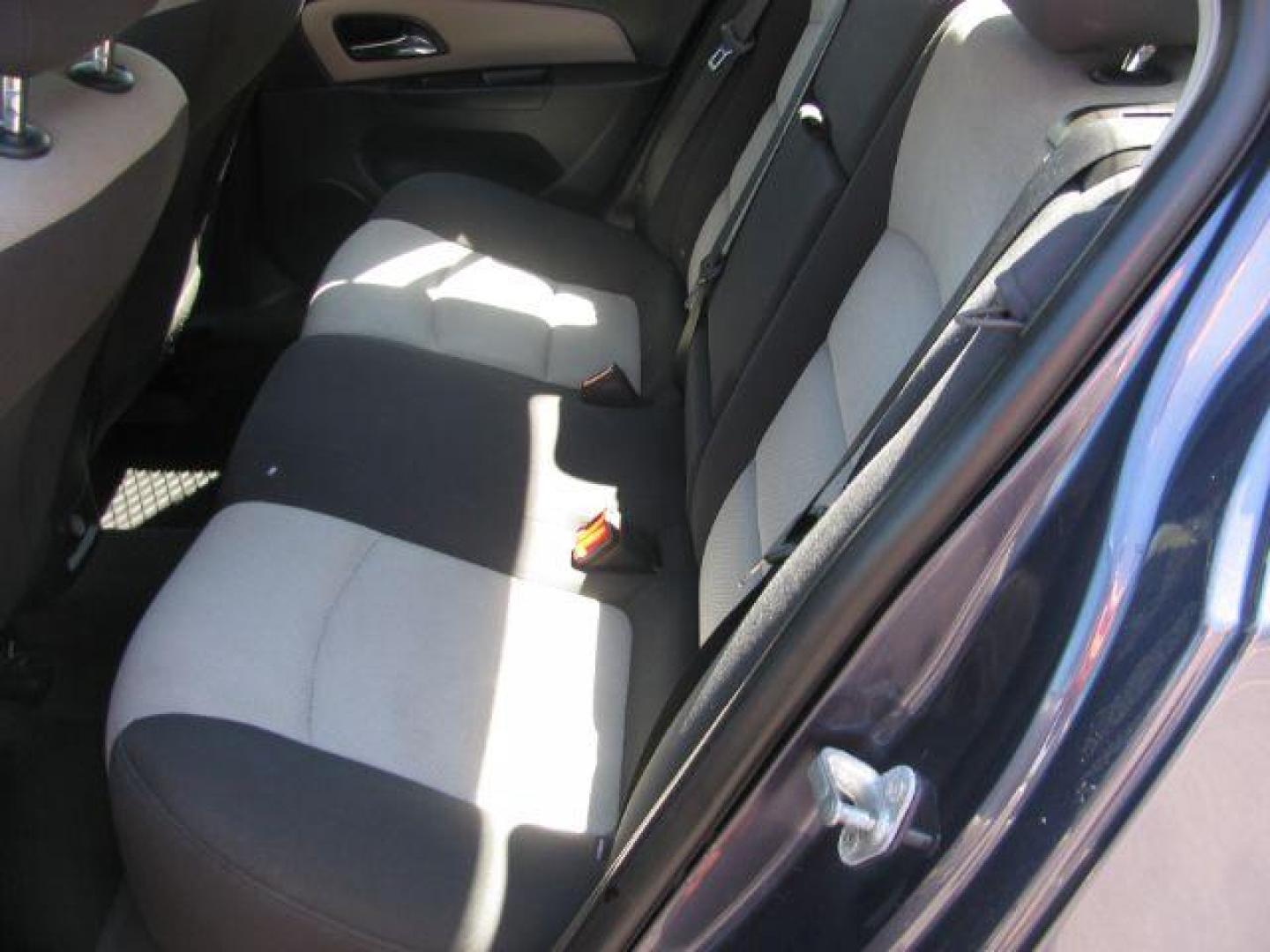 2014 Gray Chevrolet Cruze LS Auto (1G1PA5SH3E7) with an 1.8L L4 DOHC 16V FFV engine, 6-Speed Automatic transmission, located at 2443 Albert Pike, Hot Springs, AR, 71913, (501) 623-6255, 34.492222, -93.109993 - PRICE $10,995 DOWN $995 PAYMENTS $150 EVERY TWO WEEKS ($325 MONTHLY) INTEREST RATE 9.9% TERM 36 MONTHS W.A.C. - Photo#7