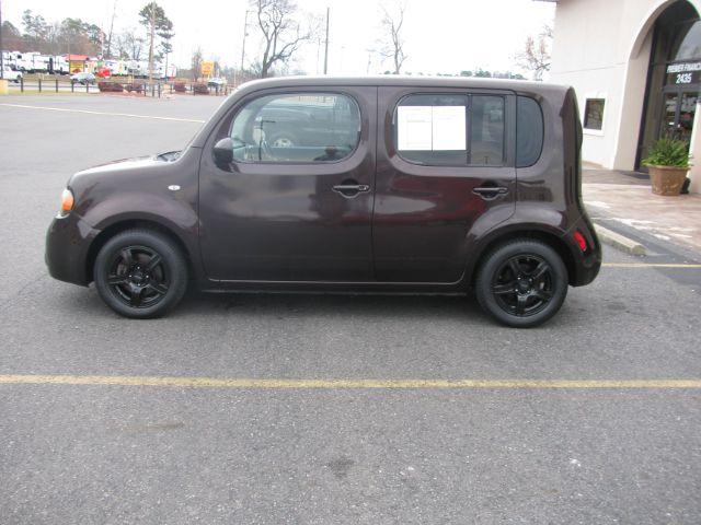 photo of 2010 Nissan cube