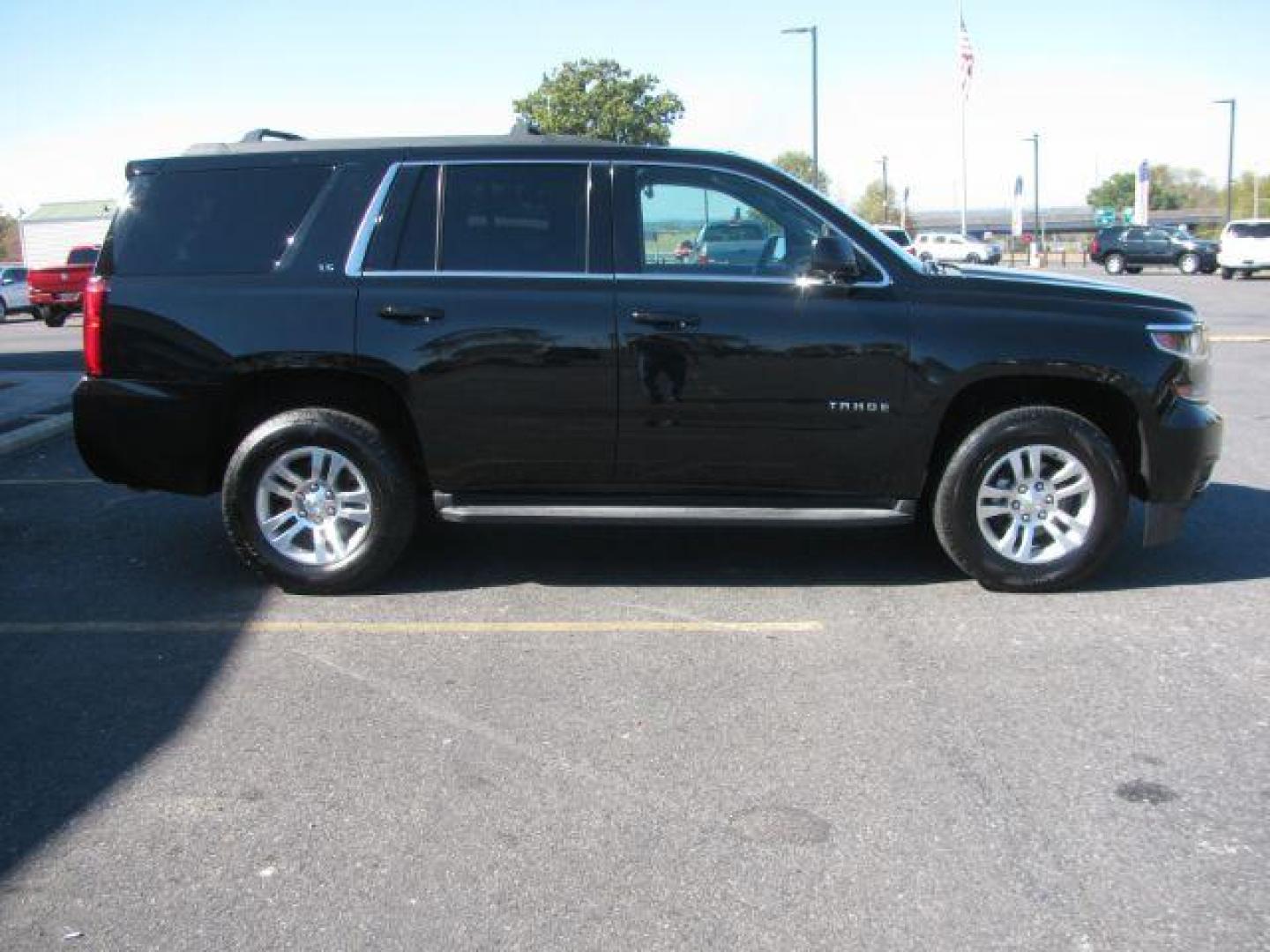 2015 Black Chevrolet Tahoe LS 4WD (1GNSKAKC7FR) with an 5.3L V8 OHV 16V engine, 6-Speed Automatic transmission, located at 2443 Albert Pike, Hot Springs, AR, 71913, (501) 623-6255, 34.492222, -93.109993 - Photo#1