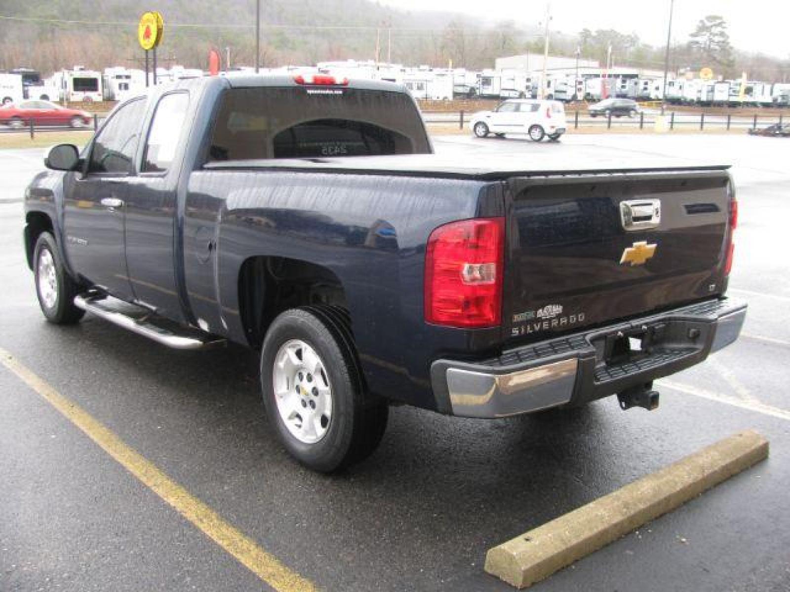 2012 Blue Chevrolet Silverado 1500 LT Ext. Cab 2WD (1GCRCSE04CZ) with an 5.3L V8 OHV 16V FFV engine, 6-Speed Automatic transmission, located at 2443 Albert Pike, Hot Springs, AR, 71913, (501) 623-6255, 34.492222, -93.109993 - Photo #2