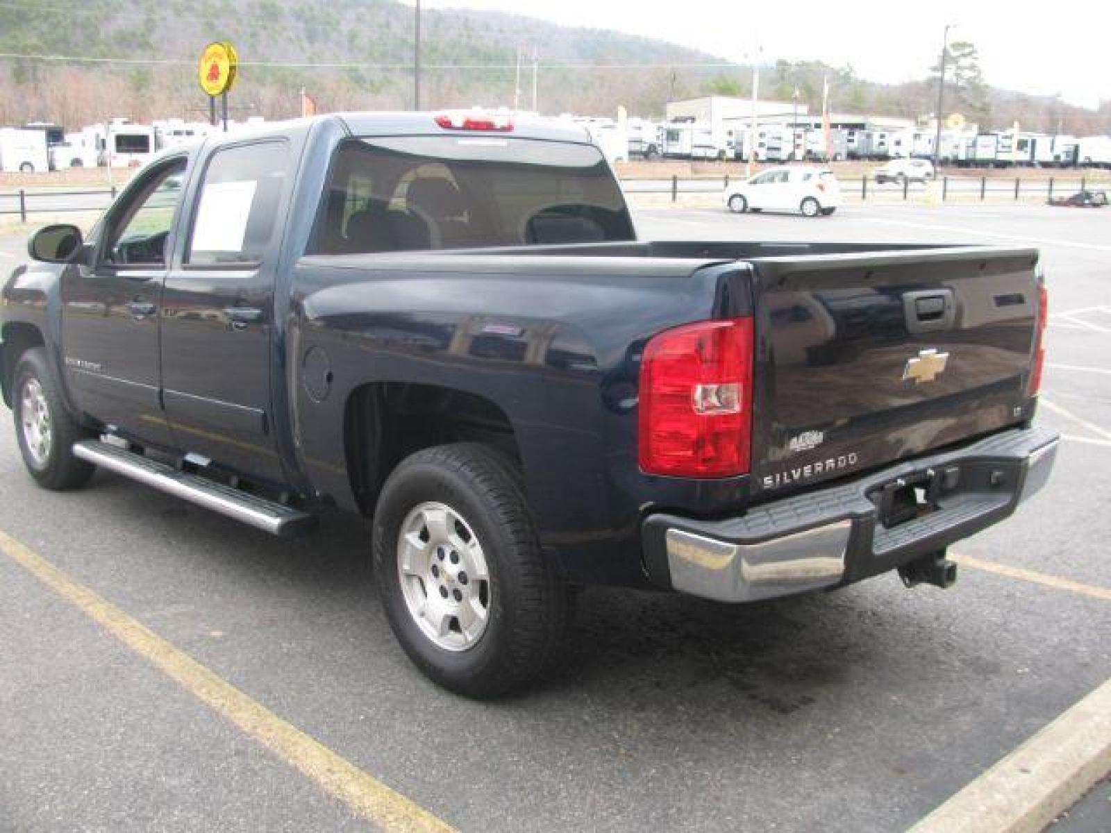 2008 Blue Chevrolet Silverado 1500 LT1 Crew Cab 2WD (2GCEC13J581) with an 5.3L V8 OHV 16V engine, 4-Speed Automatic transmission, located at 2443 Albert Pike, Hot Springs, AR, 71913, (501) 623-6255, 34.492222, -93.109993 - Photo #2