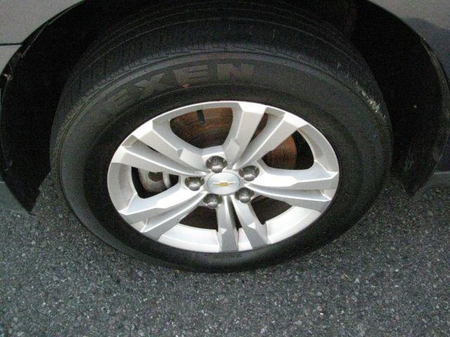 2013 Blue Chevrolet Equinox LS 2WD (2GNALBEK7D6) with an 2.4L L4 DOHC 16V engine, 6-Speed Automatic transmission, located at 2443 Albert Pike, Hot Springs, AR, 71913, (501) 623-6255, 34.492222, -93.109993 - Photo#6