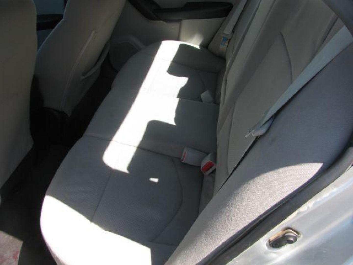 2011 Silver Kia Forte EX (KNAFU4A20B5) with an 2.0L L4 DOHC 16V engine, located at 2443 Albert Pike, Hot Springs, AR, 71913, (501) 623-6255, 34.492222, -93.109993 - Photo#6
