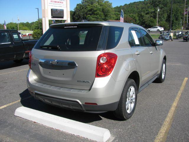 2015 Tan Chevrolet Equinox LS 2WD (2GNALAEK6F6) with an 2.4L L4 DOHC 16V FFV engine, 6-Speed Automatic transmission, located at 2443 Albert Pike, Hot Springs, AR, 71913, (501) 623-6255, 34.492222, -93.109993 - LISTED FEATURES MAY BE OPTIONAL AND NOT INCLUDED ON THIS VEHICLE!!! - Photo#2