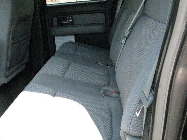 2012 Black Ford F-150 XLT SuperCrew 6.5-ft. Bed 2WD (1FTFW1CT5CK) with an 3.5L V6 TURBO engine, 6-Speed Automatic transmission, located at 2443 Albert Pike, Hot Springs, AR, 71913, (501) 623-6255, 34.492222, -93.109993- Photo#8