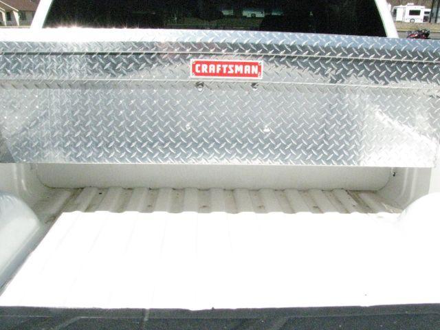 2008 White Chevrolet Silverado 1500 LS Crew Cab 2WD (3GCEC13C78G) with an 4.8L V8 OHV 16V engine, 4-Speed Automatic transmission, located at 2443 Albert Pike, Hot Springs, AR, 71913, (501) 623-6255, 34.492222, -93.109993 - Photo#3