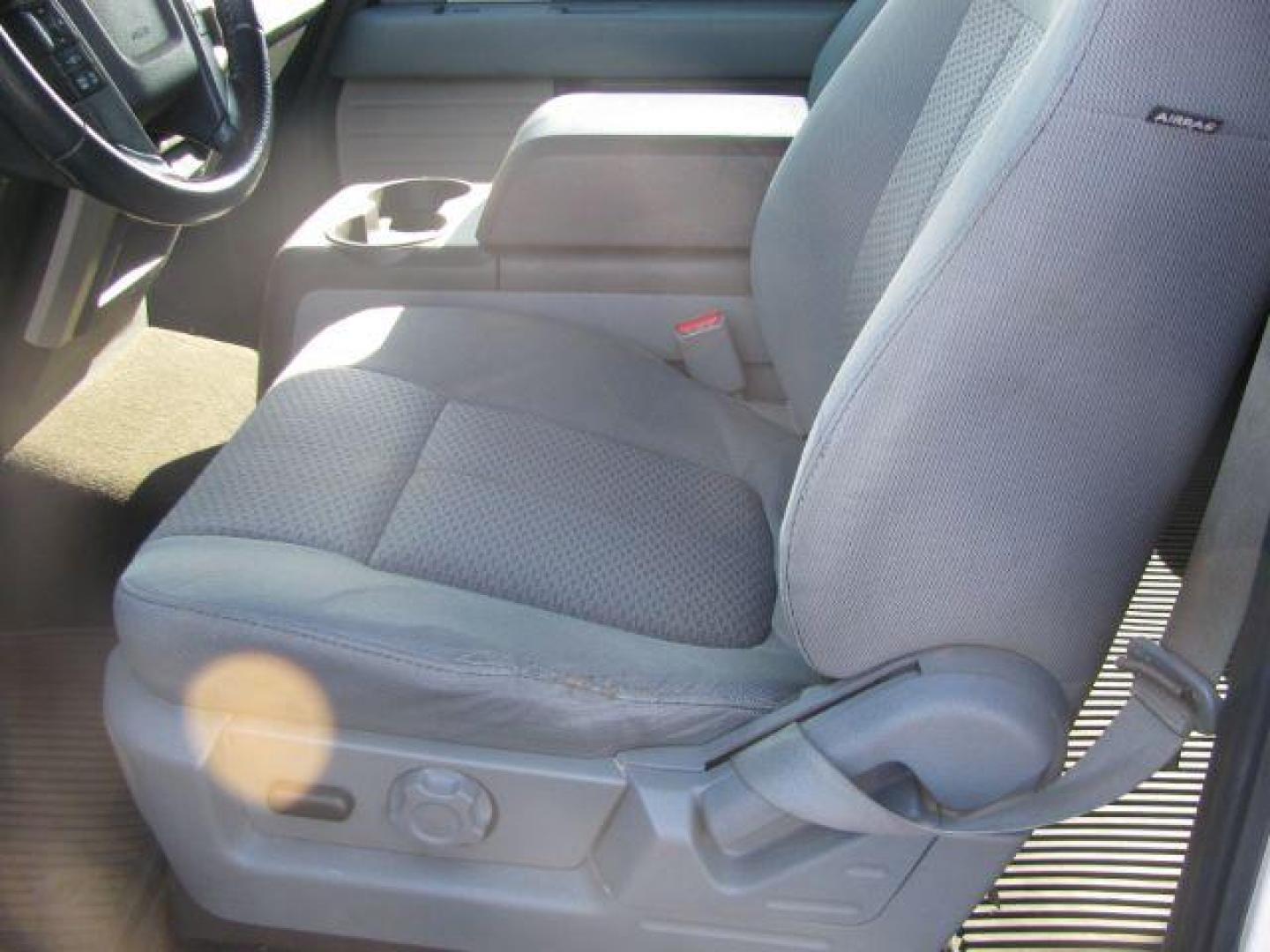 2011 White Ford F-150 CREW CAB PICKUP 4-DR (1FTFW1ET6BK) with an 3.5L V6 TURBO engine, 6-Speed Automatic transmission, located at 2443 Albert Pike, Hot Springs, AR, 71913, (501) 623-6255, 34.492222, -93.109993 - Photo#9