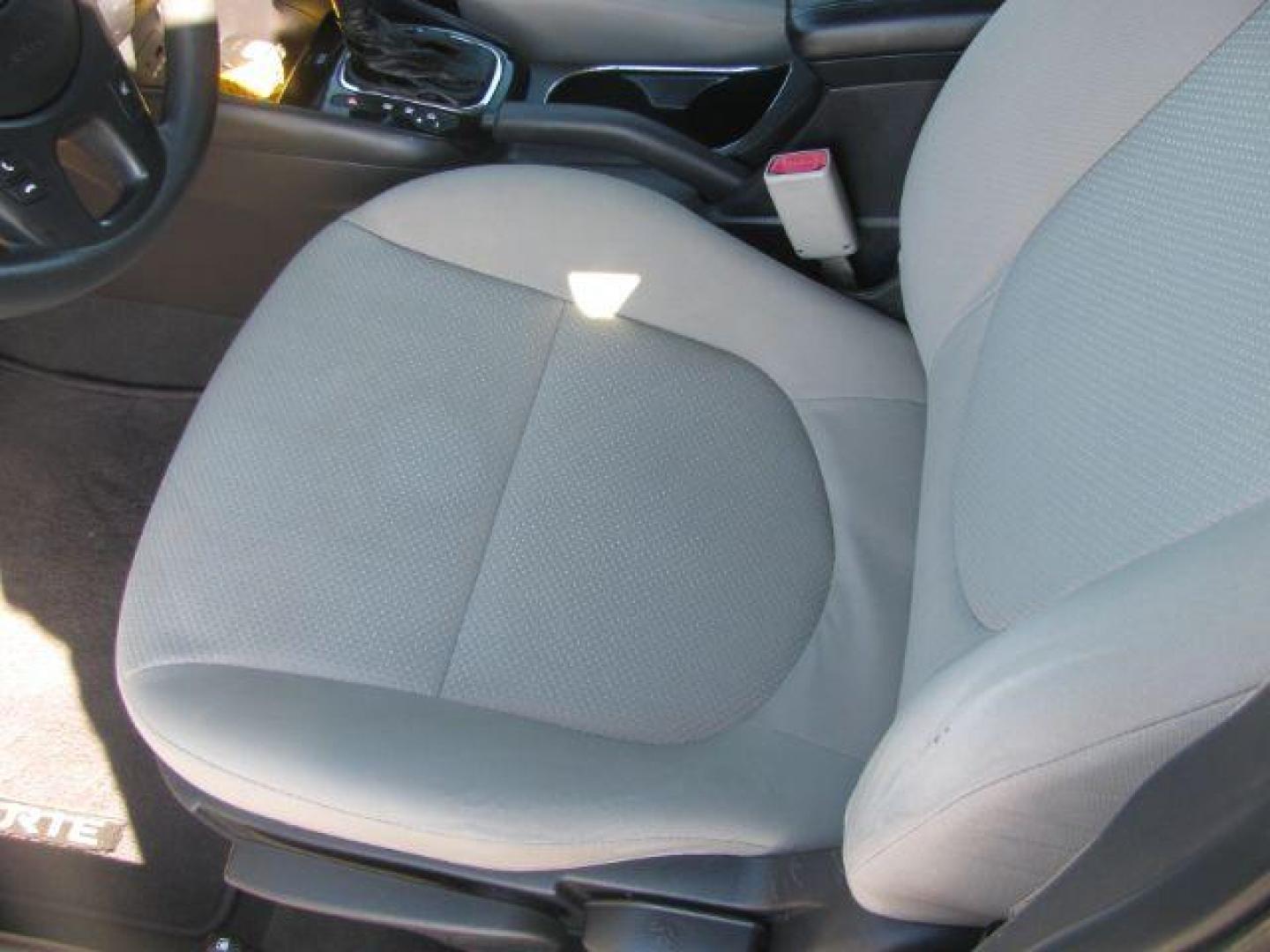 2012 White Kia Forte 5-Door EX (KNAFU5A26C5) with an 2.0L L4 DOHC 16V engine, located at 2443 Albert Pike, Hot Springs, AR, 71913, (501) 623-6255, 34.492222, -93.109993 - LISTED FEATURES MAY BE OPTIONAL AND NOT INCLUDED ON THIS VEHICLE!!! - Photo#8