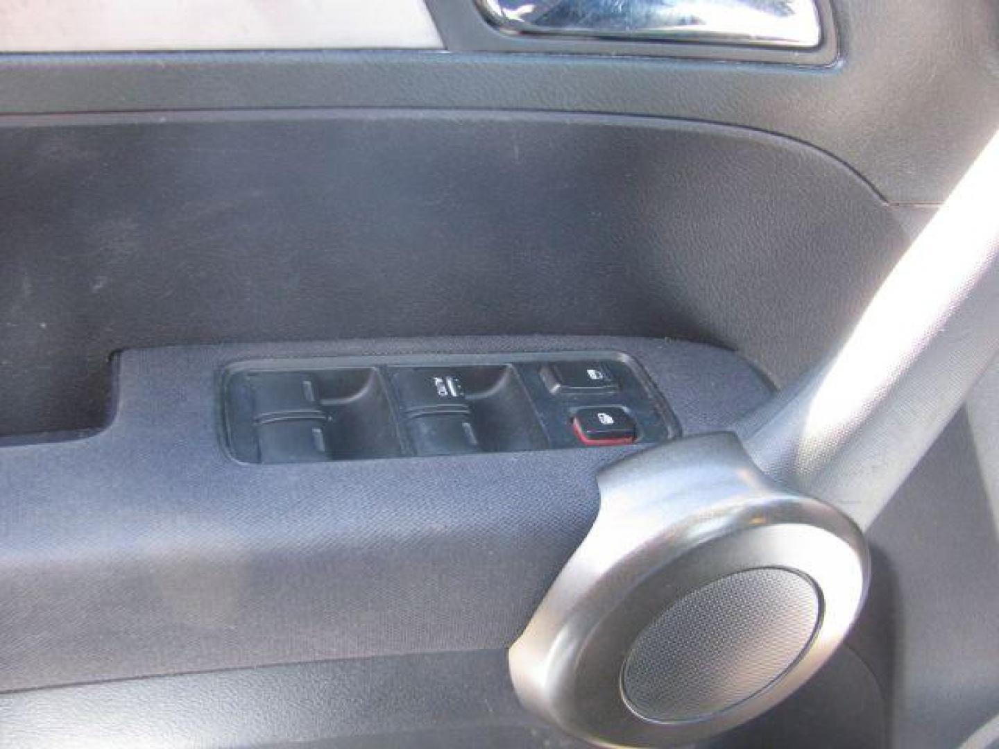 2011 Gray Honda CR-V LX 2WD 5-Speed AT (JHLRE3H30BC) with an 2.4L L4 DOHC 16V engine, 5-Speed Automatic transmission, located at 2443 Albert Pike, Hot Springs, AR, 71913, (501) 623-6255, 34.492222, -93.109993 - LISTED FEATURES MAY BE OPTIONAL AND NOT INCLUDED ON THIS VEHICLE!!! - Photo#10