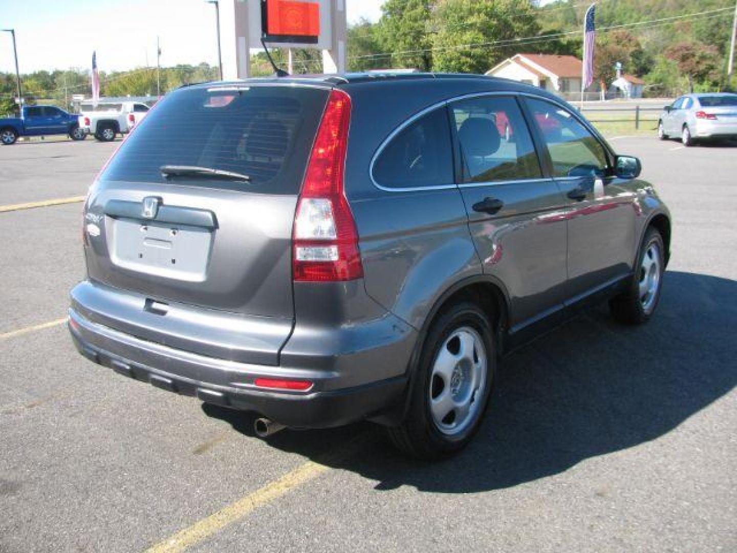 2011 Gray Honda CR-V LX 2WD 5-Speed AT (JHLRE3H30BC) with an 2.4L L4 DOHC 16V engine, 5-Speed Automatic transmission, located at 2443 Albert Pike, Hot Springs, AR, 71913, (501) 623-6255, 34.492222, -93.109993 - LISTED FEATURES MAY BE OPTIONAL AND NOT INCLUDED ON THIS VEHICLE!!! - Photo#3