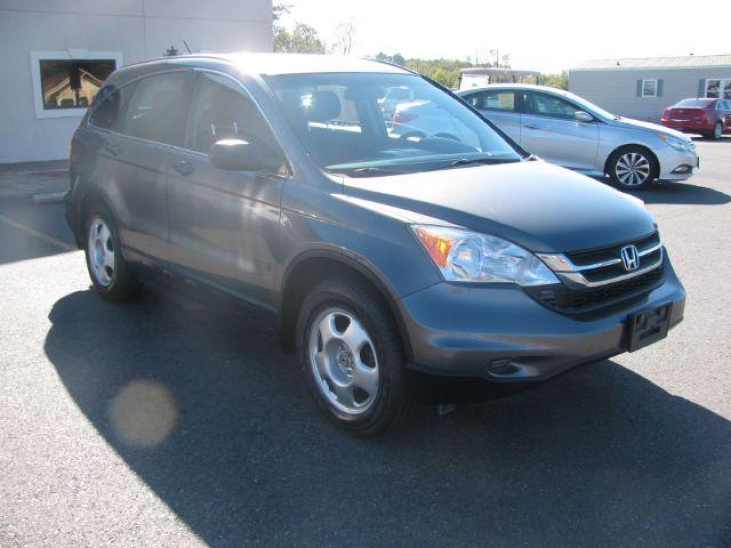 2011 Gray Honda CR-V LX 2WD 5-Speed AT (JHLRE3H30BC) with an 2.4L L4 DOHC 16V engine, 5-Speed Automatic transmission, located at 2443 Albert Pike, Hot Springs, AR, 71913, (501) 623-6255, 34.492222, -93.109993 - LISTED FEATURES MAY BE OPTIONAL AND NOT INCLUDED ON THIS VEHICLE!!! - Photo#5