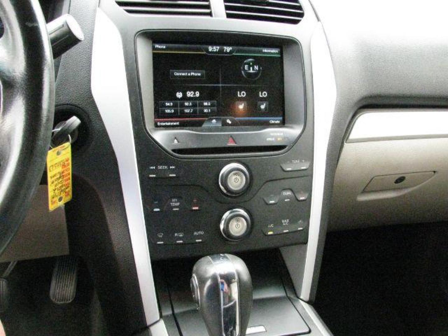 2012 Maroon Ford Explorer XLT FWD (1FMHK7D85CG) with an 3.5L V6 DOHC 24V engine, 6-Speed Automatic transmission, located at 2443 Albert Pike, Hot Springs, AR, 71913, (501) 623-6255, 34.492222, -93.109993 - LISTED FEATURES MAY BE OPTIONAL AND NOT INCLUDED ON THIS VEHICLE!!!- Photo#9