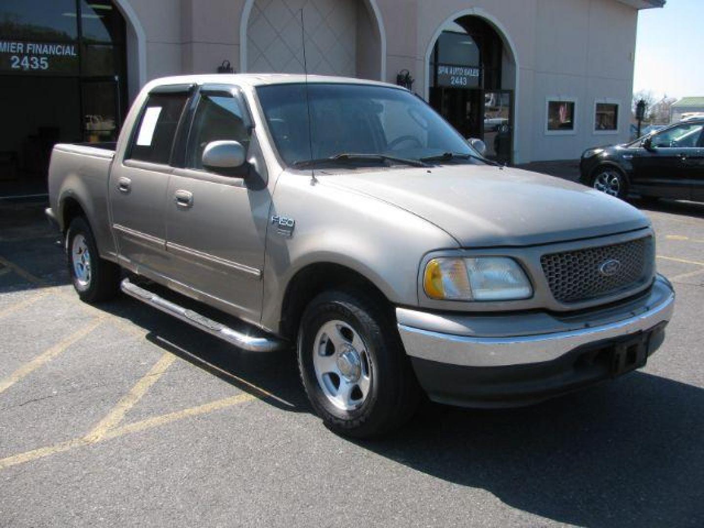2002 Tan Ford F-150 XLT SuperCrew Short Bed 2WD (1FTRW07642K) with an 4.6L V8 SOHC 16V engine, 4-Speed Automatic transmission, located at 2443 Albert Pike, Hot Springs, AR, 71913, (501) 623-6255, 34.492222, -93.109993 - Photo#6