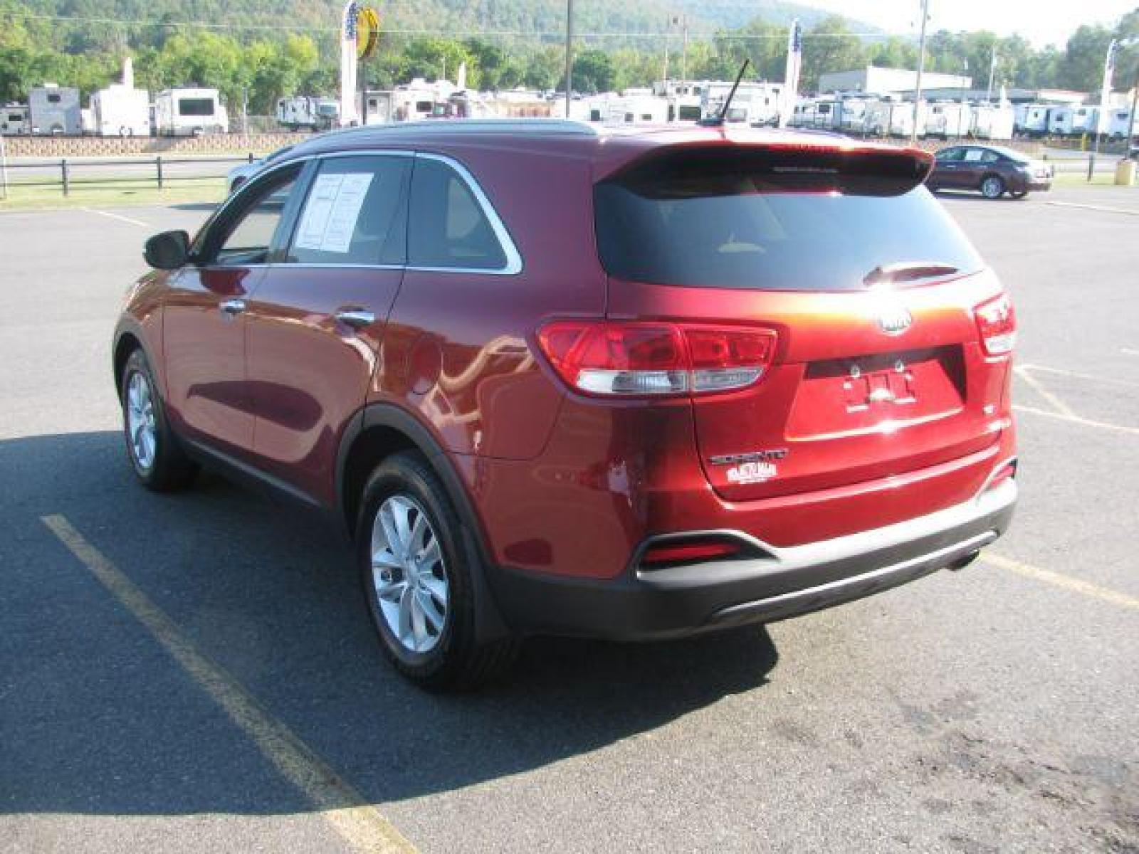 2017 Maroon Kia Sorento LX 2WD (5XYPG4A3XHG) with an 2.4L L4 DOHC 16V engine, 6-Speed Automatic transmission, located at 2443 Albert Pike, Hot Springs, AR, 71913, (501) 623-6255, 34.492222, -93.109993 - LISTED FEATURES MAY BE OPTIONAL AND NOT INCLUDED ON THIS VEHICLE!!! - Photo #3