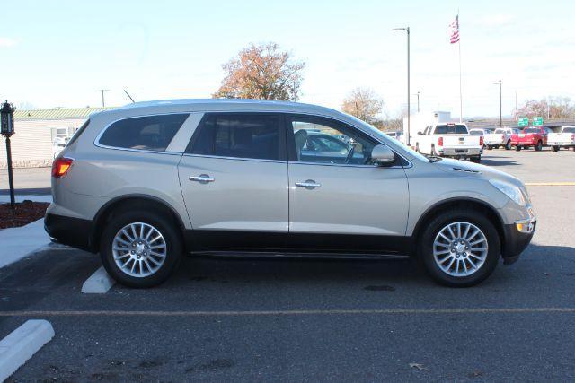2012 Tan Buick Enclave Leather FWD (5GAKRCED0CJ) with an 3.6L V6 DOHC 24V engine, 6-Speed Automatic Overdrive transmission, located at 2443 Albert Pike, Hot Springs, AR, 71913, (501) 623-6255, 34.492222, -93.109993 - LISTED FEATURES MAY BE OPTIONAL AND NOT INCLUDED ON THIS VEHICLE!!! - Photo#3