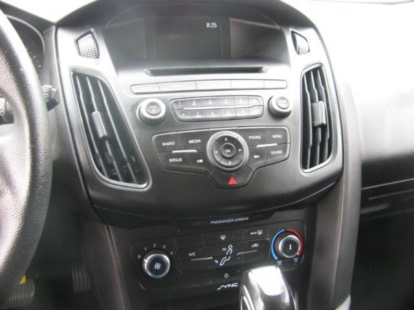 2016 Beige Ford Focus SE Hatch (1FADP3K25GL) with an 2.0L L4 DOHC 16V engine, located at 2443 Albert Pike, Hot Springs, AR, 71913, (501) 623-6255, 34.492222, -93.109993 - LISTED FEATURES MAY BE OPTIONAL AND NOT INCLUDED ON THIS VEHICLE!!! - Photo#9