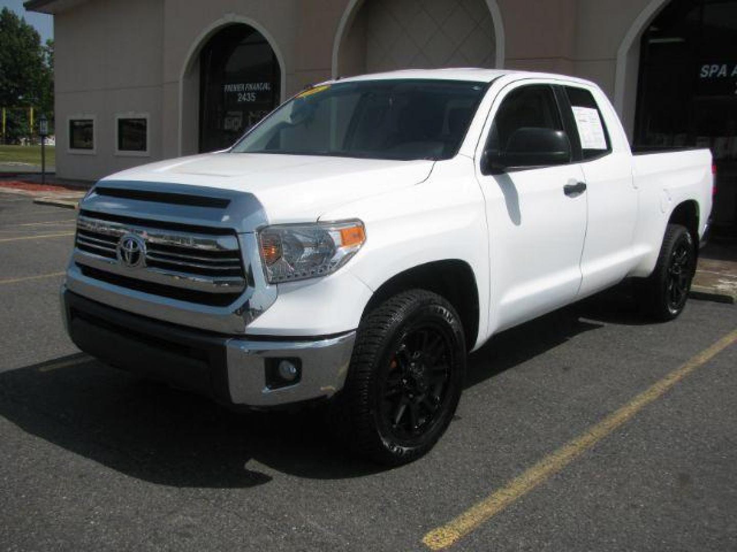 2016 White Toyota Tundra SR5 4.6L V8 Double Cab 2WD (5TFRM5F11GX) with an 4.6L V8 DOHC 32V engine, 6-Speed Automatic transmission, located at 2443 Albert Pike, Hot Springs, AR, 71913, (501) 623-6255, 34.492222, -93.109993 - LISTED FEATURES MAY BE OPTIONAL AND NOT INCLUDED ON THIS VEHICLE!!! - Photo#0
