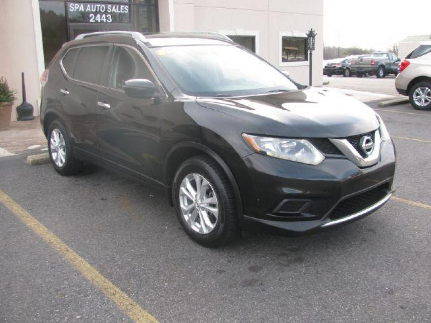 2016 Black Nissan Rogue S 2WD (5N1AT2MT7GC) with an 2.5L L4 DOHC 16V engine, Continuously Variable Transmission transmission, located at 2443 Albert Pike, Hot Springs, AR, 71913, (501) 623-6255, 34.492222, -93.109993 - LISTED FEATURES MAY BE OPTIONAL AND NOT INCLUDED ON THIS VEHICLE!!! - Photo#5