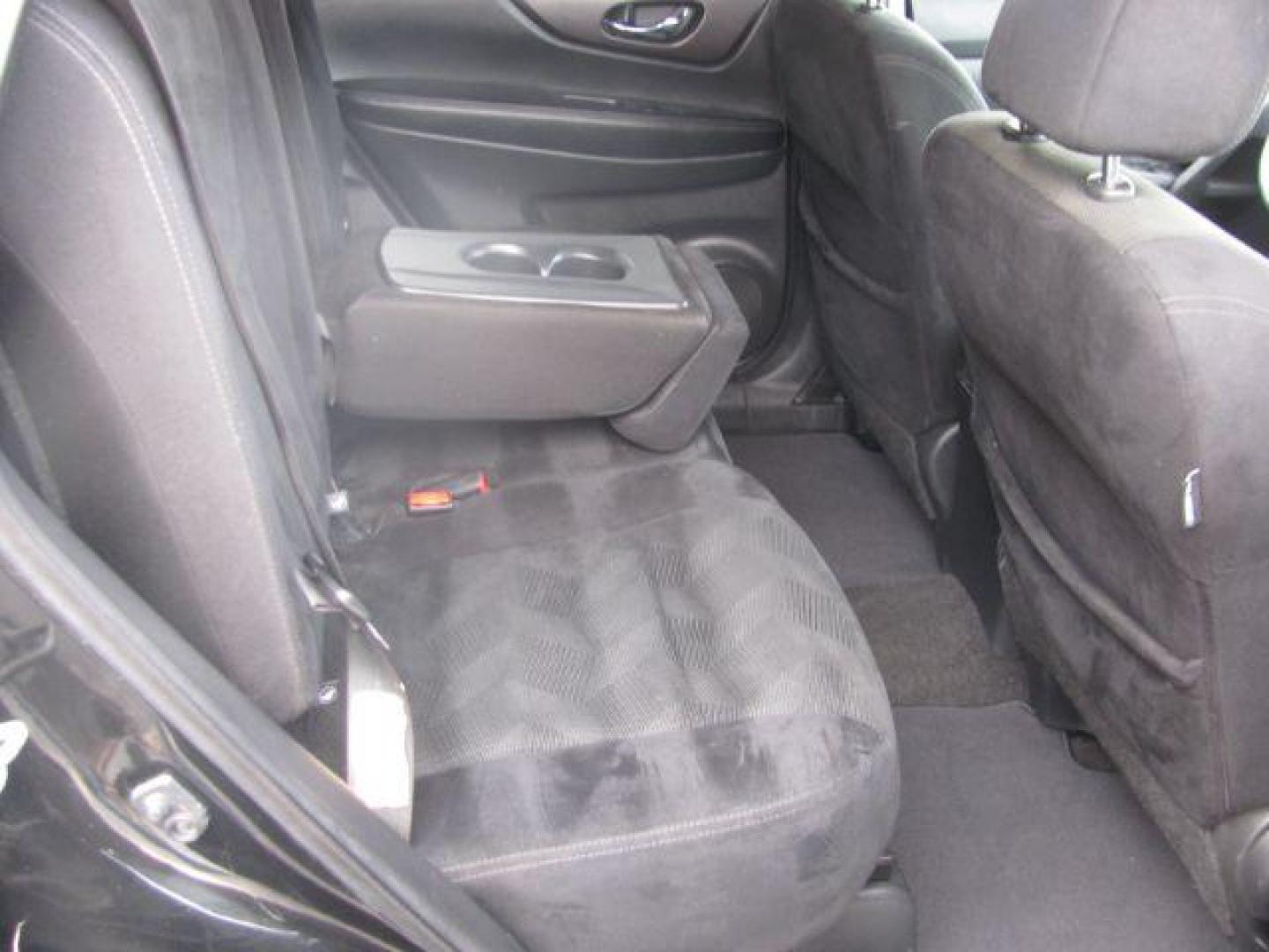 2016 Black Nissan Rogue S 2WD (5N1AT2MT7GC) with an 2.5L L4 DOHC 16V engine, Continuously Variable Transmission transmission, located at 2443 Albert Pike, Hot Springs, AR, 71913, (501) 623-6255, 34.492222, -93.109993 - LISTED FEATURES MAY BE OPTIONAL AND NOT INCLUDED ON THIS VEHICLE!!! - Photo#7