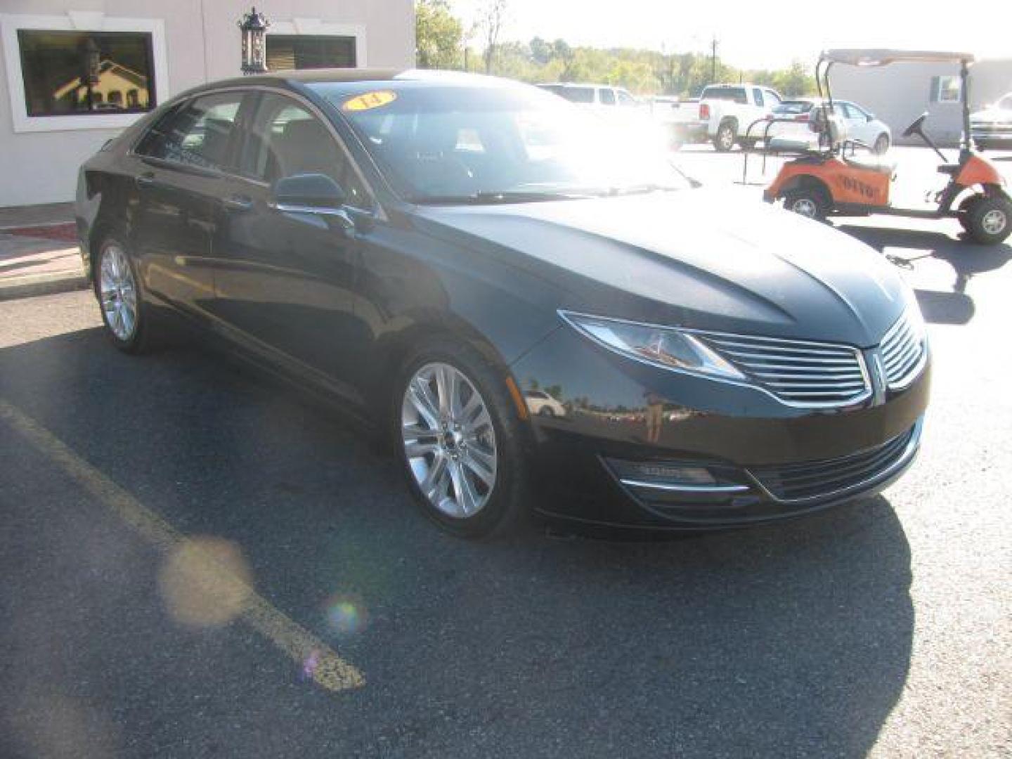 2014 Black Lincoln MKZ FWD (3LN6L2GK8ER) with an 3.7L V6 DOHC 24V engine, 6-Speed Automatic transmission, located at 2443 Albert Pike, Hot Springs, AR, 71913, (501) 623-6255, 34.492222, -93.109993 - LISTED FEATURES MAY BE OPTIONAL AND NOT INCLUDED ON THIS VEHICLE!!! - Photo#5
