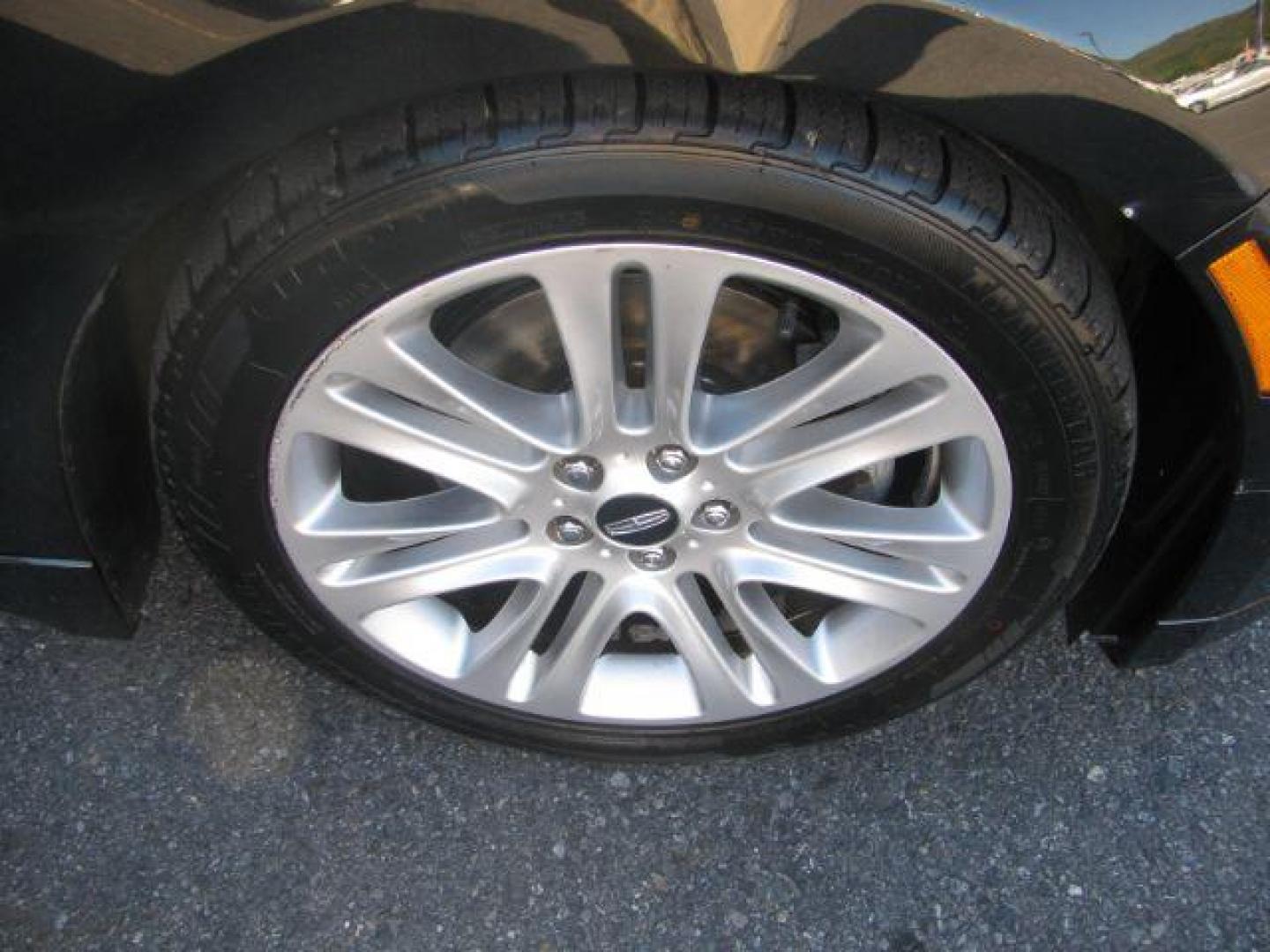 2014 Black Lincoln MKZ FWD (3LN6L2GK8ER) with an 3.7L V6 DOHC 24V engine, 6-Speed Automatic transmission, located at 2443 Albert Pike, Hot Springs, AR, 71913, (501) 623-6255, 34.492222, -93.109993 - LISTED FEATURES MAY BE OPTIONAL AND NOT INCLUDED ON THIS VEHICLE!!! - Photo#6