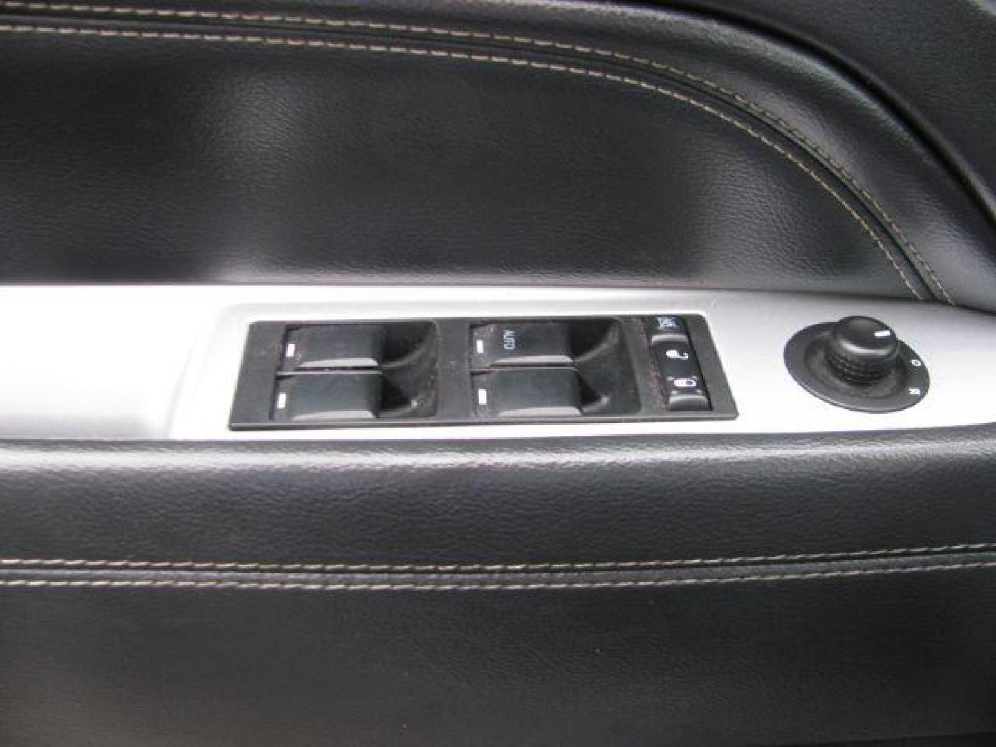 2016 Gray Jeep Compass Latitude FWD (1C4NJCEA1GD) with an 2.0L L4 DOHC 16V engine, Continuously Variable Transmission transmission, located at 2443 Albert Pike, Hot Springs, AR, 71913, (501) 623-6255, 34.492222, -93.109993 - LISTED FEATURES MAY BE OPTIONAL AND NOT INCLUDED ON THIS VEHICLE!!! - Photo#10