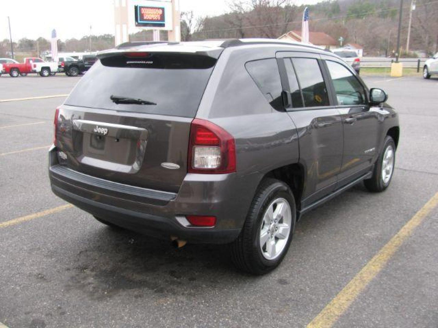 2016 Gray Jeep Compass Latitude FWD (1C4NJCEA1GD) with an 2.0L L4 DOHC 16V engine, Continuously Variable Transmission transmission, located at 2443 Albert Pike, Hot Springs, AR, 71913, (501) 623-6255, 34.492222, -93.109993 - LISTED FEATURES MAY BE OPTIONAL AND NOT INCLUDED ON THIS VEHICLE!!! - Photo#3