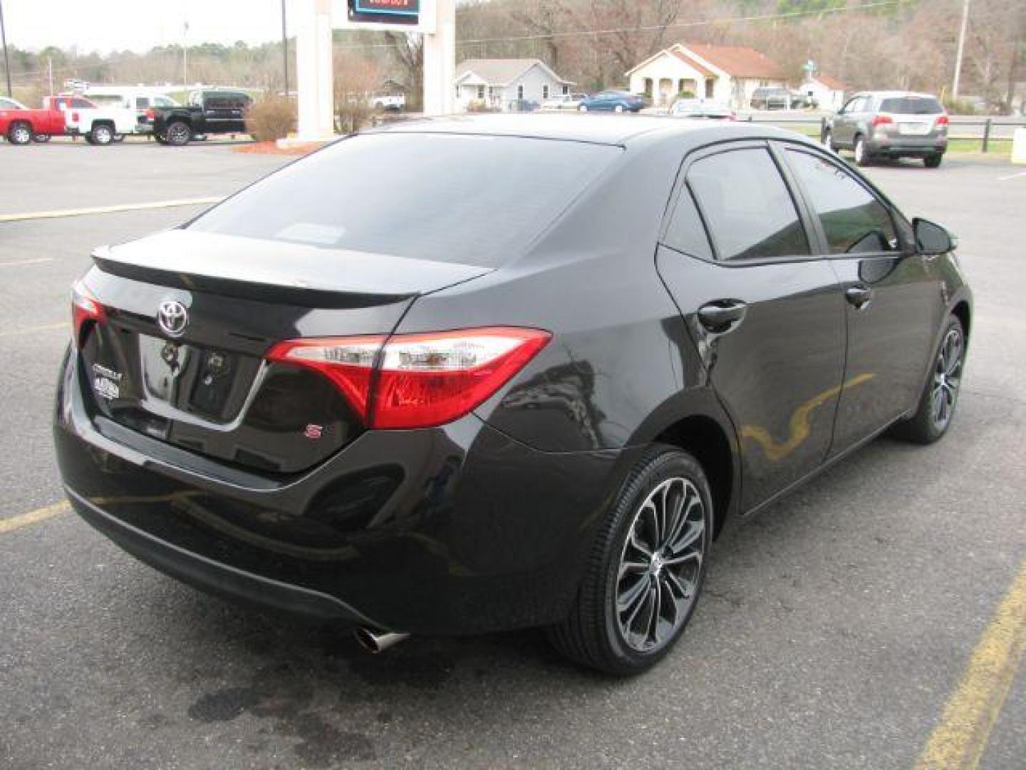 2015 Black Toyota Corolla S CVT (5YFBURHE5FP) with an 1.8L L4 DOHC 16V engine, Continuously Variable Transmission transmission, located at 2443 Albert Pike, Hot Springs, AR, 71913, (501) 623-6255, 34.492222, -93.109993 - LISTED FEATURES MAY BE OPTIONAL AND NOT INCLUDED ON THIS VEHICLE!!! - Photo#3