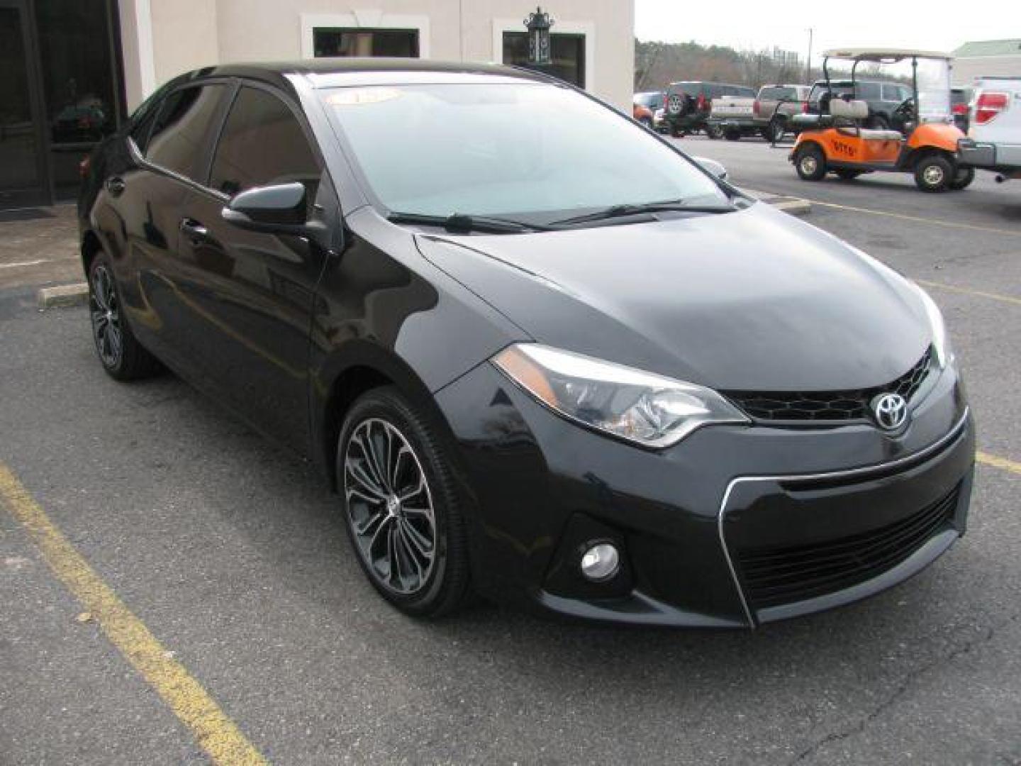 2015 Black Toyota Corolla S CVT (5YFBURHE5FP) with an 1.8L L4 DOHC 16V engine, Continuously Variable Transmission transmission, located at 2443 Albert Pike, Hot Springs, AR, 71913, (501) 623-6255, 34.492222, -93.109993 - LISTED FEATURES MAY BE OPTIONAL AND NOT INCLUDED ON THIS VEHICLE!!! - Photo#5