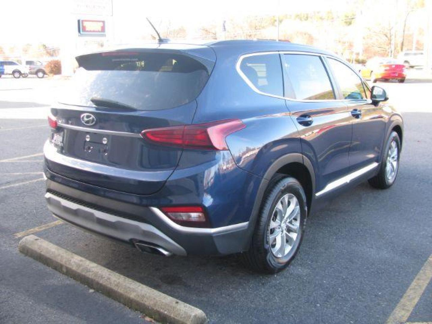 2019 Blue Hyundai Santa Fe SE 2.4 (5NMS23AD4KH) with an 2.4L L4 DOHC 16V engine, 8-Speed Automatic transmission, located at 2443 Albert Pike, Hot Springs, AR, 71913, (501) 623-6255, 34.492222, -93.109993 - LISTED FEATURES MAY BE OPTIONAL AND NOT INCLUDED ON THIS VEHICLE!!! - Photo#3