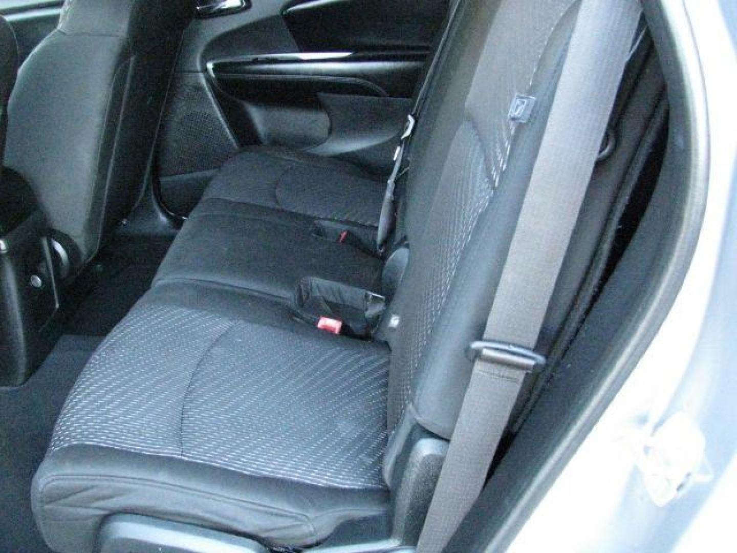 2016 Gray Dodge Journey SE (3C4PDCAB9GT) with an 2.4L L4 DOHC 16V engine, 4-Speed Automatic transmission, located at 2443 Albert Pike, Hot Springs, AR, 71913, (501) 623-6255, 34.492222, -93.109993 - LISTED FEATURES MAY BE OPTIONAL AND NOT INCLUDED ON THIS VEHICLE!!! - Photo#7