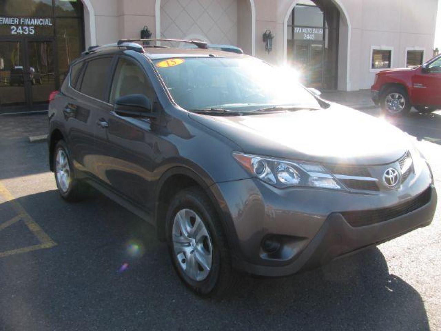 2015 Gray Toyota RAV4 SPORT UTILITY 4-DR (2T3ZFREV7FW) with an 2.5L L4 DOHC 16V engine, 6-Speed Automatic transmission, located at 2443 Albert Pike, Hot Springs, AR, 71913, (501) 623-6255, 34.492222, -93.109993 - LISTED FEATURES MAY BE OPTIONAL AND NOT INCLUDED ON THIS VEHICLE!!! - Photo#5