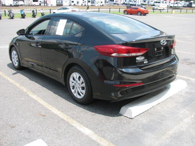 2018 Black Hyundai Elantra SE 6AT (5NPD74LF0JH) with an 1.8L L4 DOHC 16V engine, 6-Speed Automatic transmission, located at 2443 Albert Pike, Hot Springs, AR, 71913, (501) 623-6255, 34.492222, -93.109993 - All listed features may not be available!!!! - Photo#2