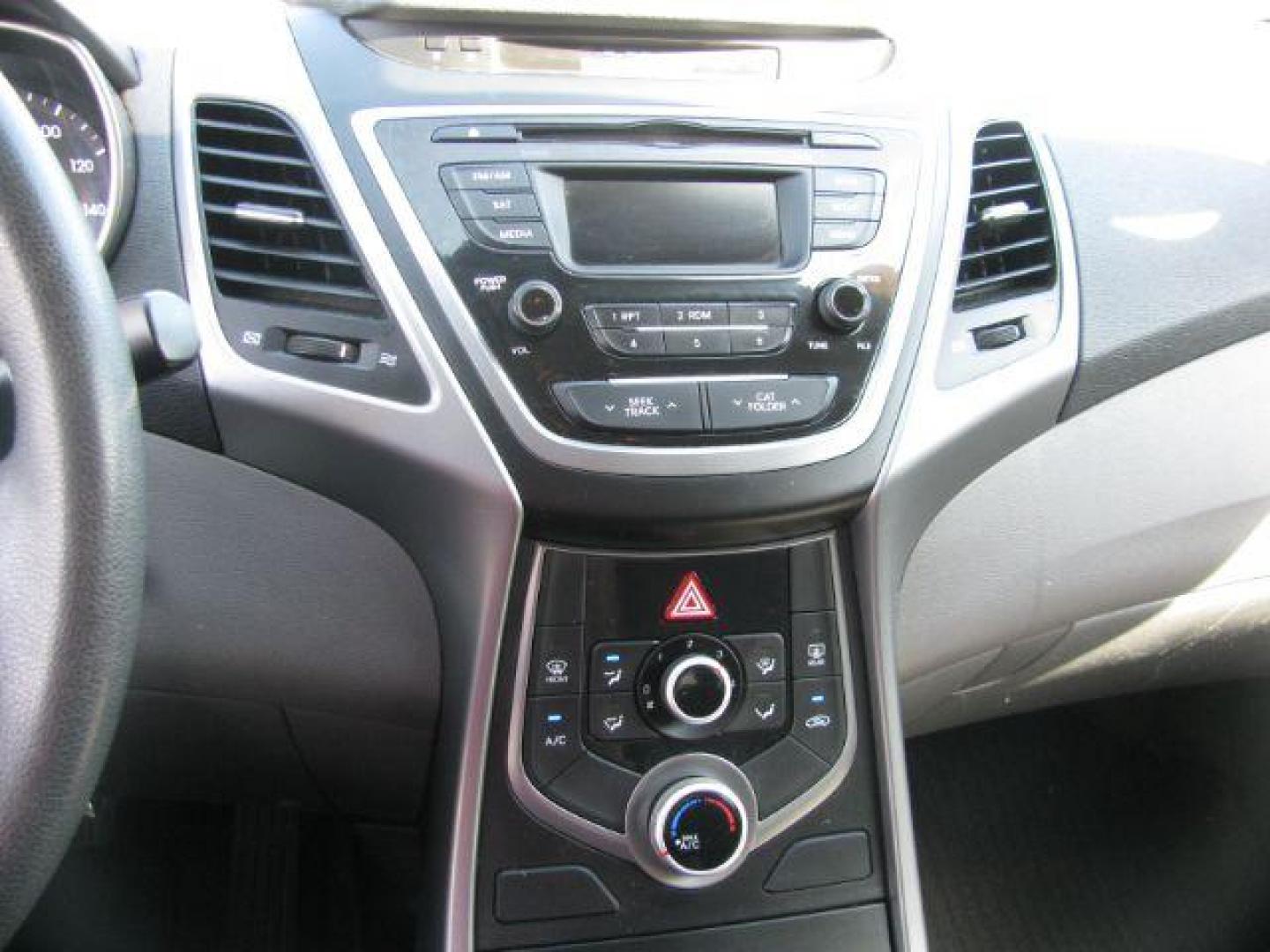 2014 White Hyundai Elantra GLS A/T (5NPDH4AE3EH) with an 1.8L L4 DOHC 16V engine, 6-Speed Automatic transmission, located at 2443 Albert Pike, Hot Springs, AR, 71913, (501) 623-6255, 34.492222, -93.109993 - LISTED FEATURES MAY BE OPTIONAL AND NOT INCLUDED ON THIS VEHICLE!!! - Photo#9