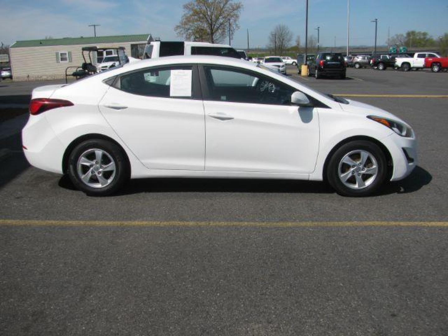 2014 White Hyundai Elantra GLS A/T (5NPDH4AE3EH) with an 1.8L L4 DOHC 16V engine, 6-Speed Automatic transmission, located at 2443 Albert Pike, Hot Springs, AR, 71913, (501) 623-6255, 34.492222, -93.109993 - LISTED FEATURES MAY BE OPTIONAL AND NOT INCLUDED ON THIS VEHICLE!!! - Photo#1