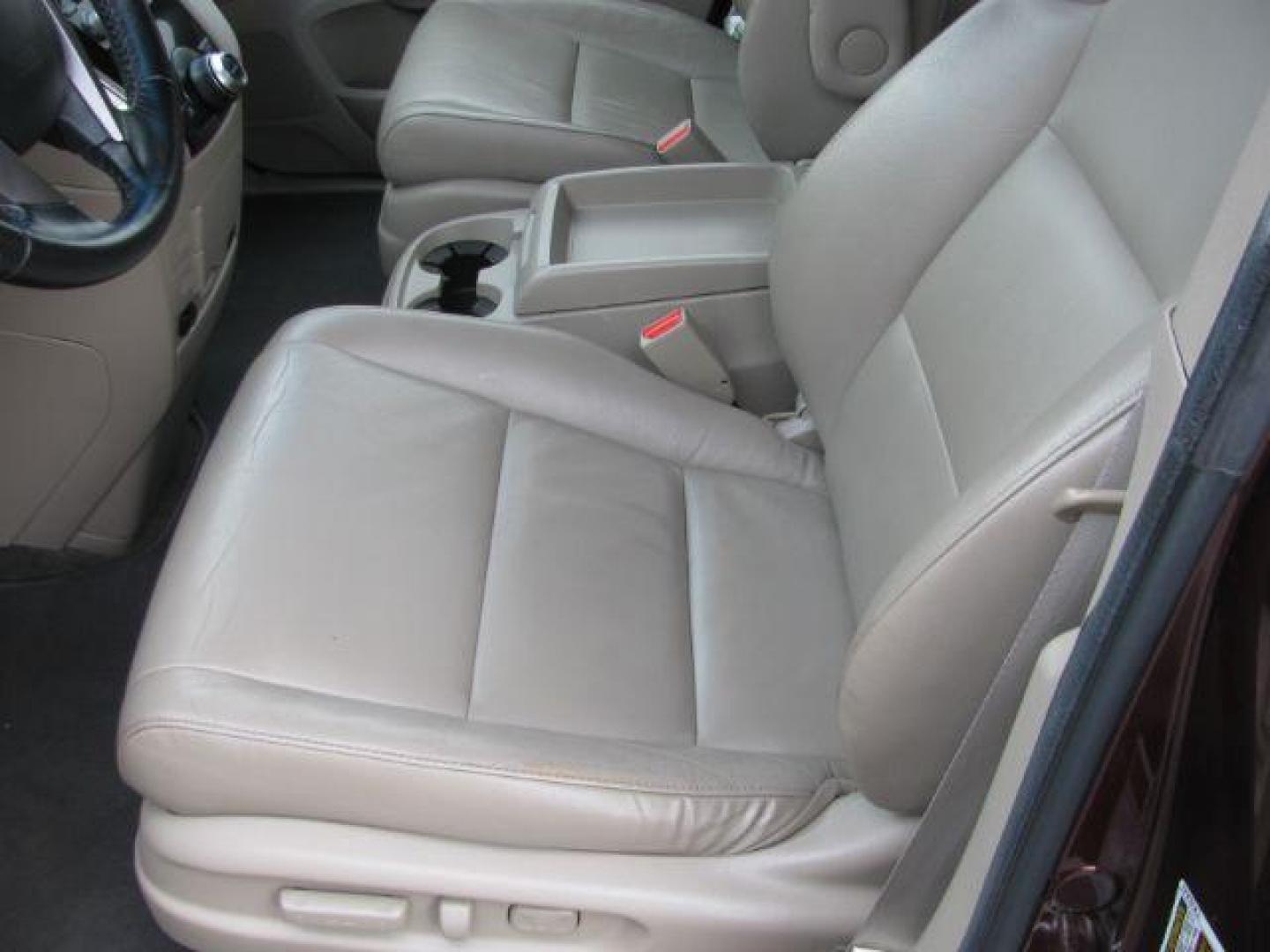 2012 Maroon Honda Odyssey EX-L (5FNRL5H63CB) with an 3.5L V6 SOHC 24V engine, 5-Speed Automatic transmission, located at 2443 Albert Pike, Hot Springs, AR, 71913, (501) 623-6255, 34.492222, -93.109993 - LISTED FEATURES MAY BE OPTIONAL AND NOT INCLUDED ON THIS VEHICLE!!! - Photo#8