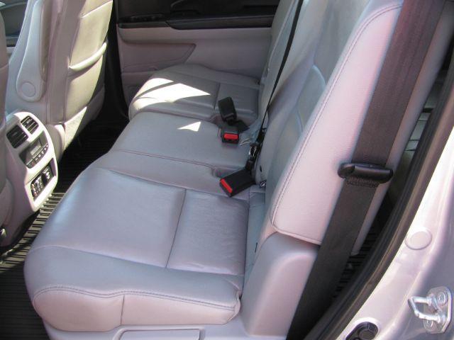2018 Silver Honda Pilot EX-L w/RES (5FNYF5H83JB) with an 3.5L V6 SOHC 24V engine, 6-Speed Automatic transmission, located at 2443 Albert Pike, Hot Springs, AR, 71913, (501) 623-6255, 34.492222, -93.109993 - ALL LISTED FEATURES MAY NOT BE AVAILABLE!!!! - Photo#7