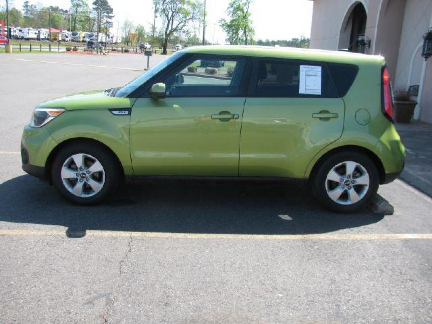 2018 Green Kia Soul WAGON 4-DR (KNDJN2A27J7) with an 1.6L L4 DOHC 16V engine, 6-Speed Automatic transmission, located at 2443 Albert Pike, Hot Springs, AR, 71913, (501) 623-6255, 34.492222, -93.109993 - ALL LISTED FEATURES MAY NOT BE AVAILABLE!!!! - Photo#1
