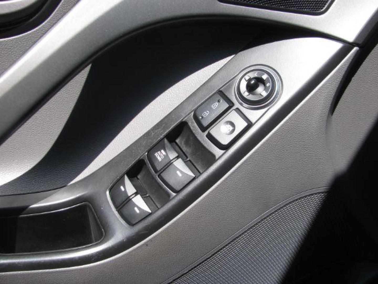 2014 Silver Hyundai Elantra GLS A/T (5NPDH4AE8EH) with an 1.8L L4 DOHC 16V engine, 6-Speed Automatic transmission, located at 2443 Albert Pike, Hot Springs, AR, 71913, (501) 623-6255, 34.492222, -93.109993 - All listed features may not be available!!!! - Photo#11
