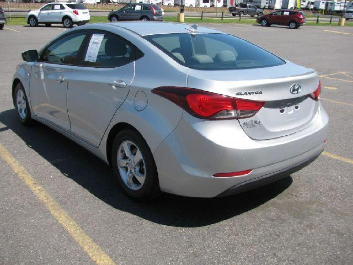 2014 Silver Hyundai Elantra GLS A/T (5NPDH4AE8EH) with an 1.8L L4 DOHC 16V engine, 6-Speed Automatic transmission, located at 2443 Albert Pike, Hot Springs, AR, 71913, (501) 623-6255, 34.492222, -93.109993 - All listed features may not be available!!!! - Photo#4