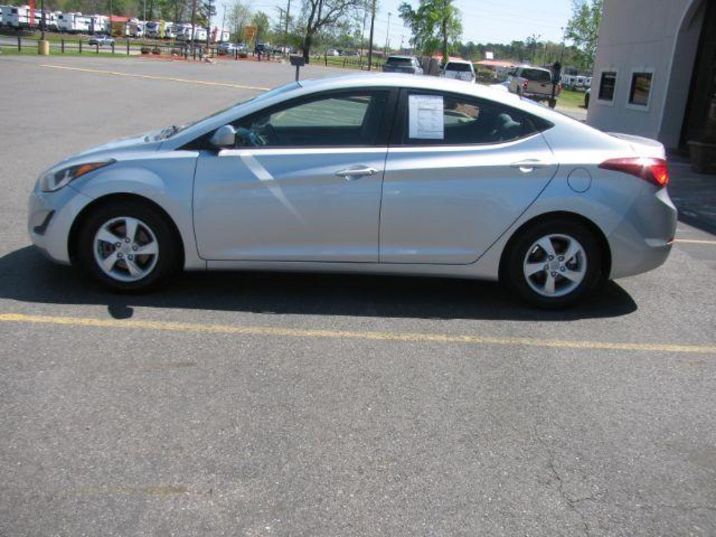 2014 Silver Hyundai Elantra GLS A/T (5NPDH4AE8EH) with an 1.8L L4 DOHC 16V engine, 6-Speed Automatic transmission, located at 2443 Albert Pike, Hot Springs, AR, 71913, (501) 623-6255, 34.492222, -93.109993 - All listed features may not be available!!!! - Photo#5